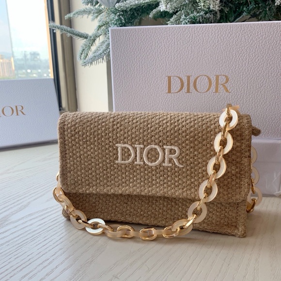 Dior Gift with purchase Raffia Bag with Gold Chain and box - Picture 1 of 3